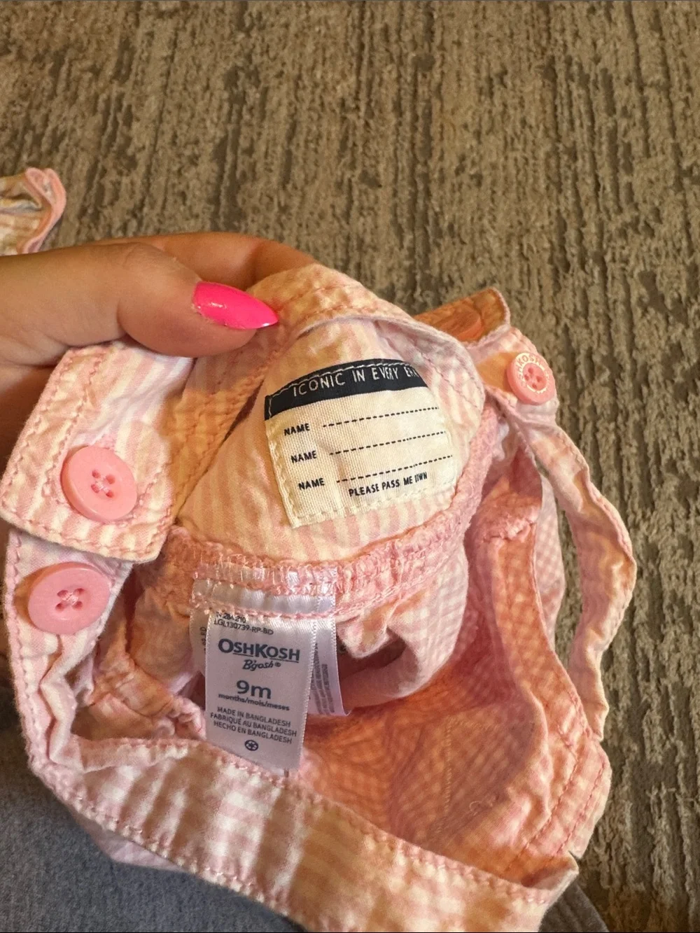 OshKosh B'gosh Light Pink Gingham Baby Romper overall size 9 month